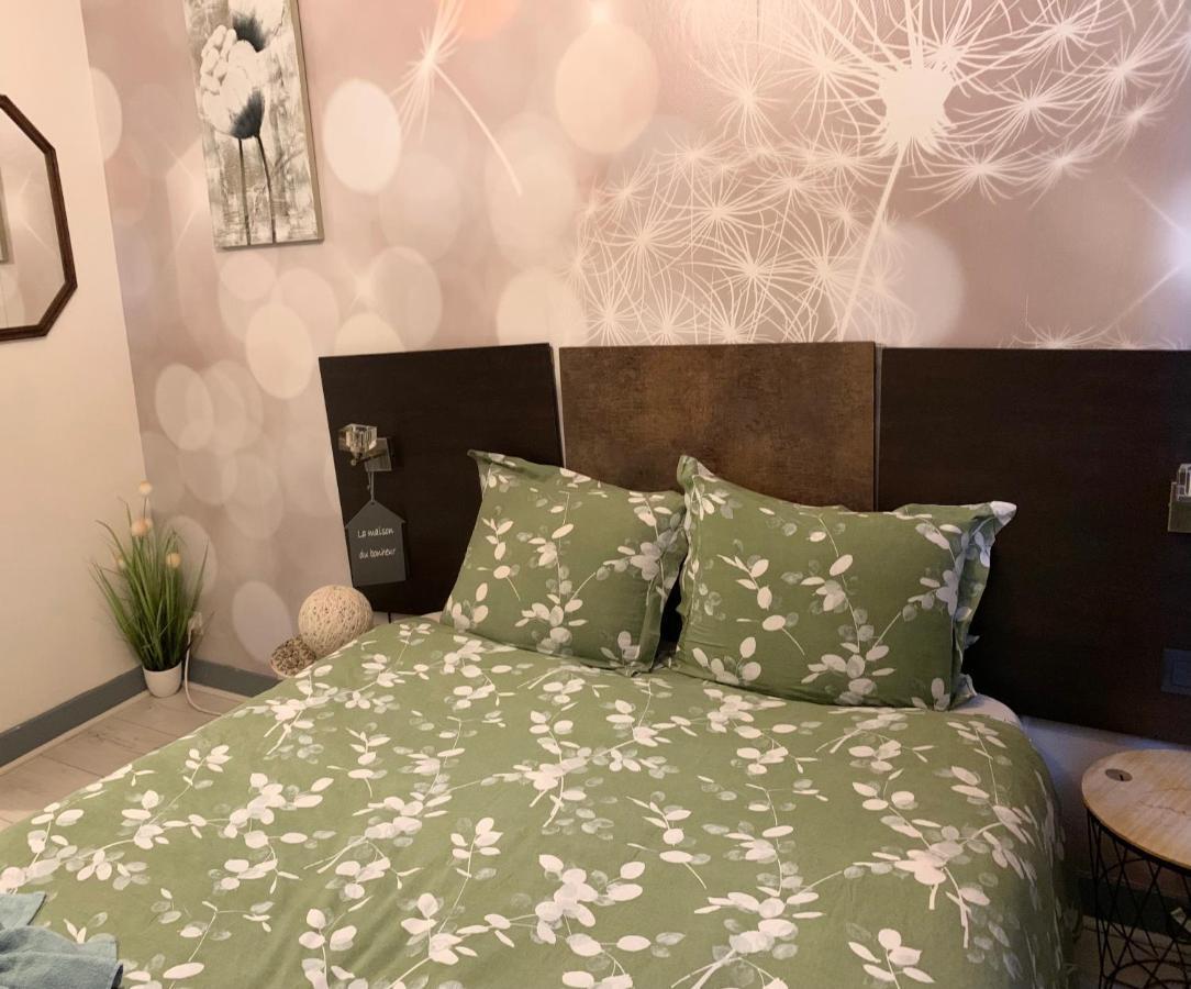 Appart Cosy Hypercentre Blois 5Mn Chateau Parking Voiture Velos Buitenkant foto